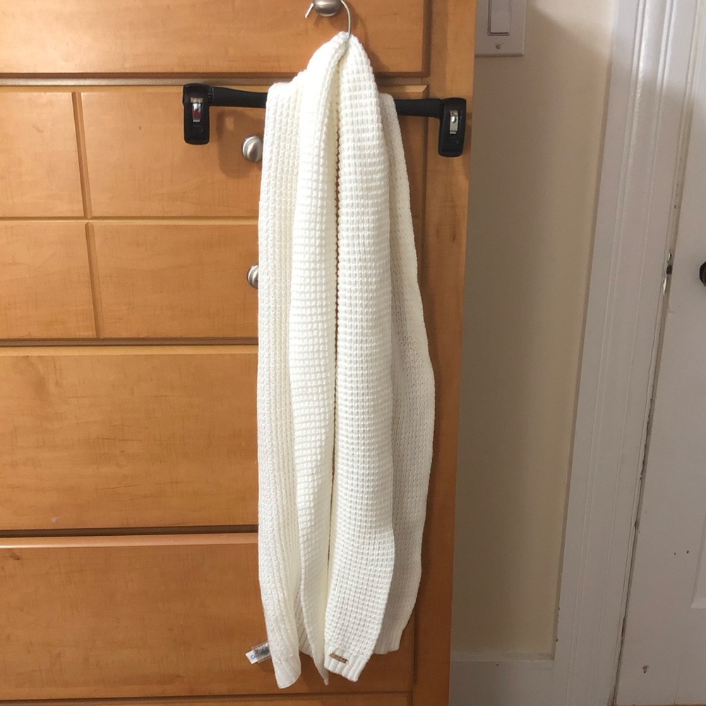 Calvin Klein Vanilla Scarf